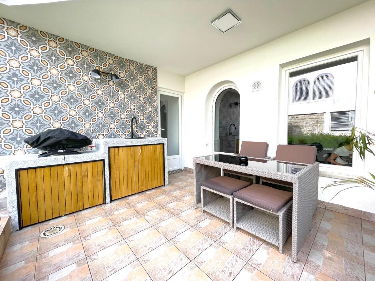 Ferienwohnung Happy Casa Oldtown Boutique Koper Exterior foto